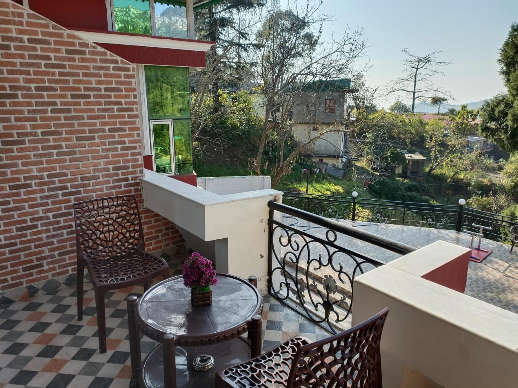 Hotel 7 Heights Mussoorie Bagian luar foto